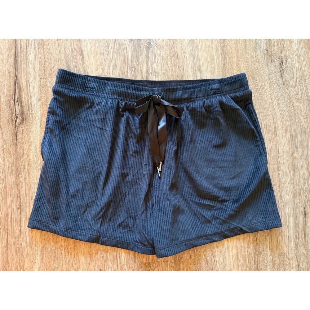 Jaclyn Intimates Women’s Black Sleep Shorts Size Large